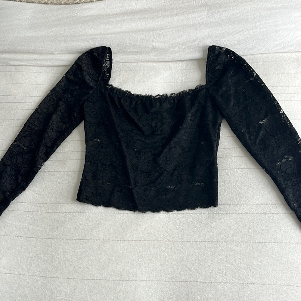 Guess top